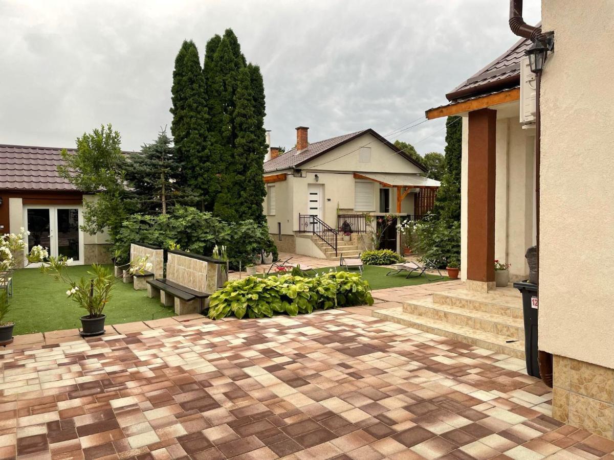 Adam Apartman Hajdúszoboszló Exteriér fotografie